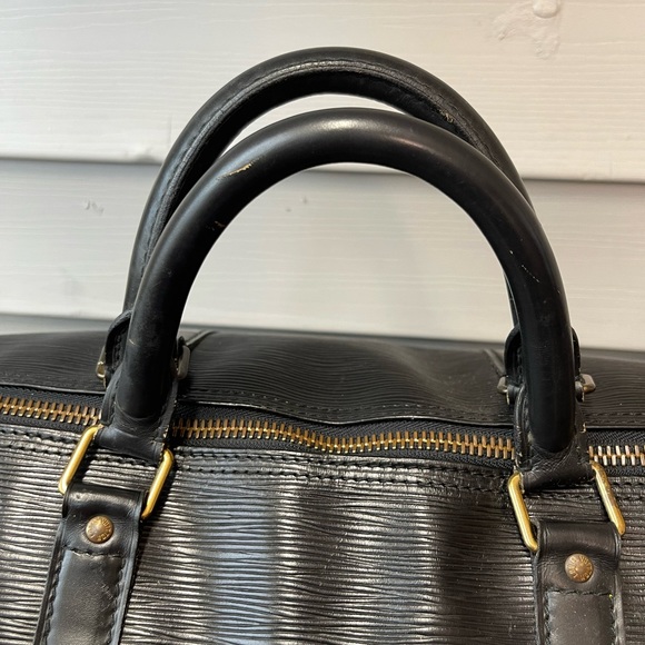 Louis Vuitton Black Epi Keepall 60 - Picture 4 of 12